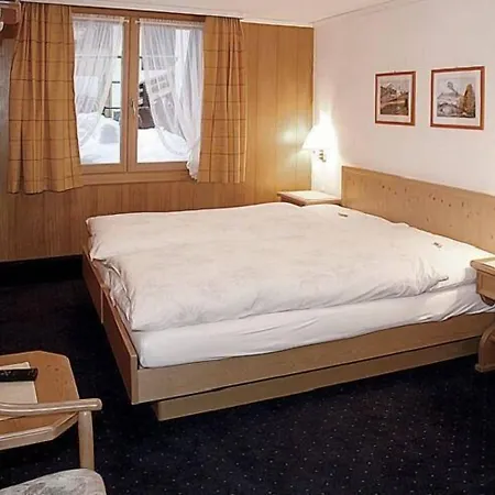 Petit Helvetia Budget Hotel-2